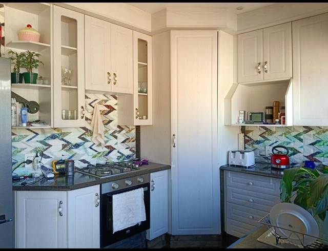 3 BEDROOM HOUSE FOR SALE IN GREENHILLS